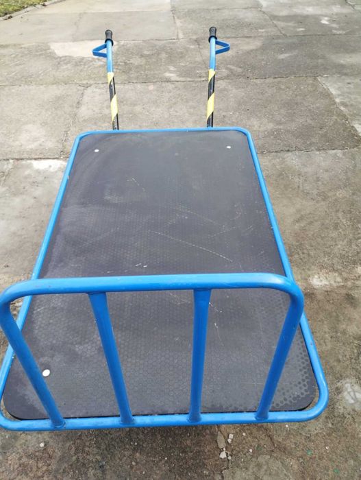 Wózek pasieczny, taczki