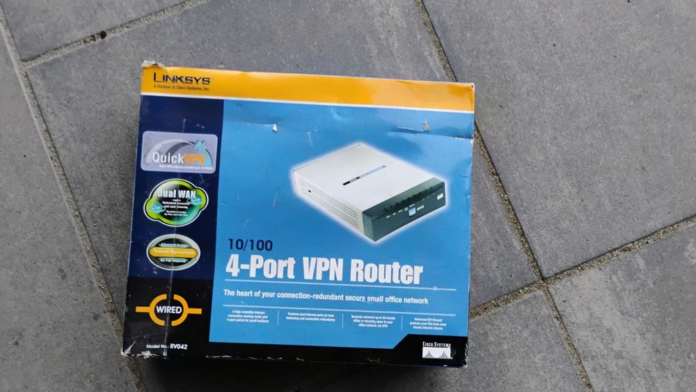 Router Linksys RV042 v1.2 10/100 4 Port Dual WAN