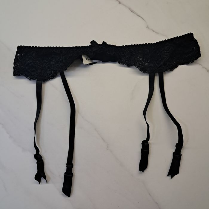 Чорний сексуальний жіночий пояс для панчох lingerie розмір L еротичний пояс для панчох
