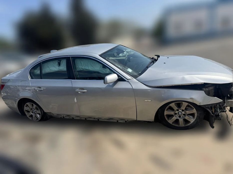 BMW E60 520 d de 2006 para peças