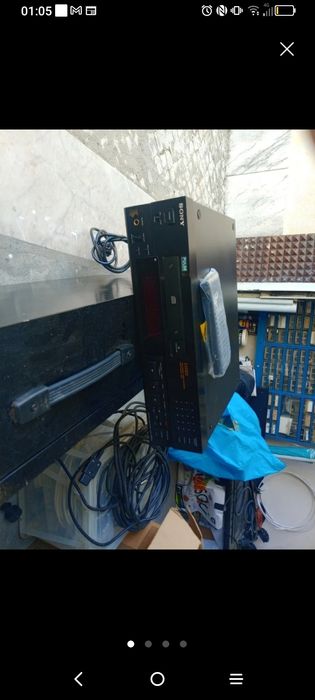 Leitor de CD Sony em ótimo estado.