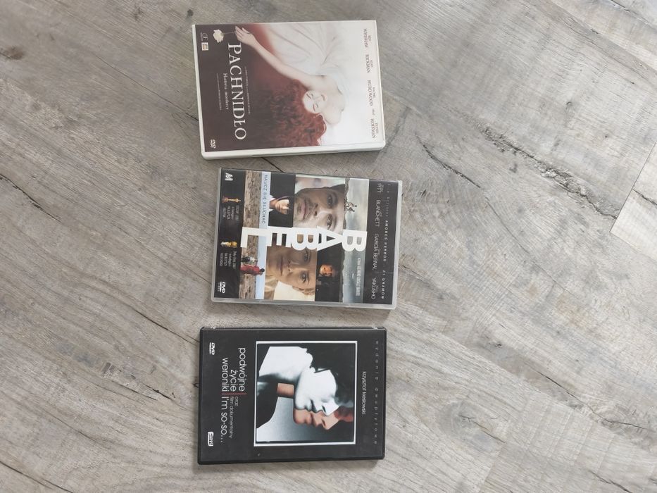 zestaw filmów na płytkach CD- podwójne życie Weroniki + I'm so so,  Babel i Pachnidło