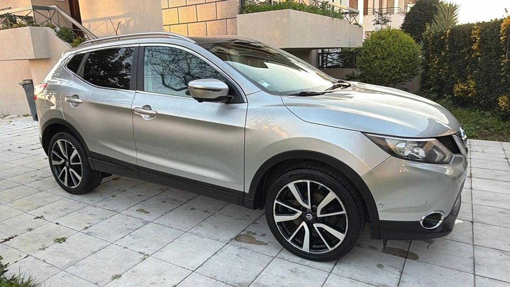 Nissan Qashqai 1.6 dCi Tekna Premium 360º +Xtronic