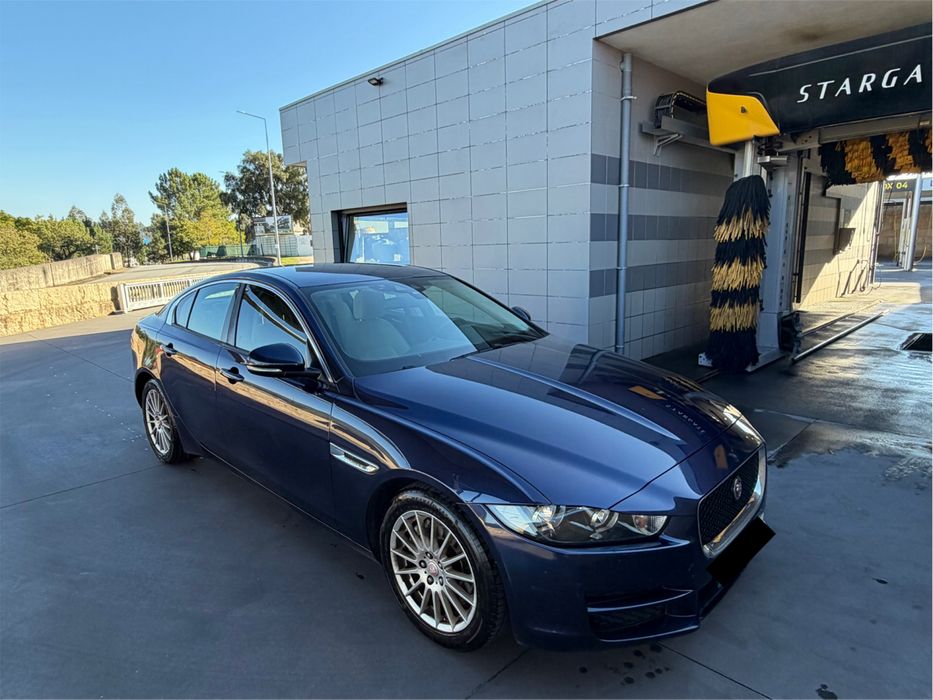 Jaguar XE Como Novo