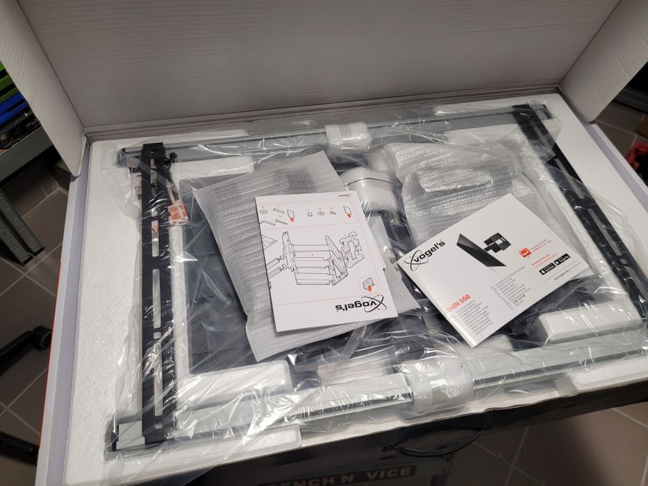 Vogels thin 550 uchwyt TV Premium do 100" i 75kg NEW
