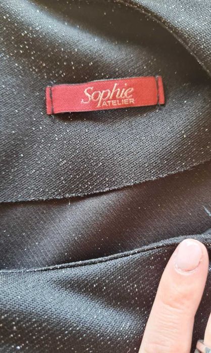 Vestido preto brilhante