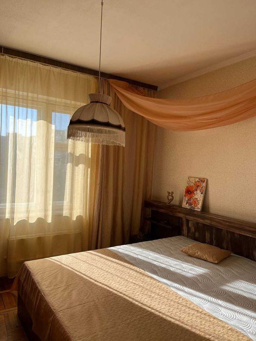 Здам 3-к кв. Ак.Єфремова 17, ст. м. Академмістечко Святошин!