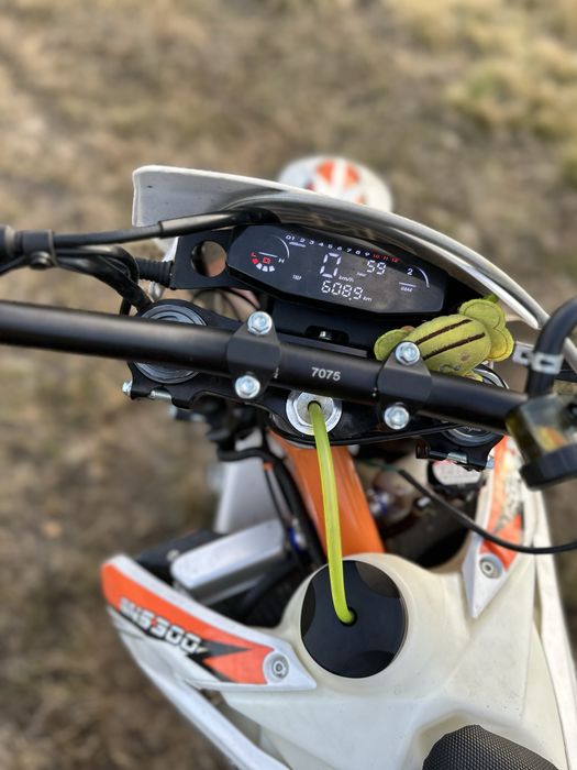Geon gns 300 motard