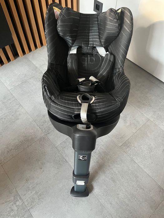 Fotelik obrotowy GB Vaya i-Size linia Platinum z isofix