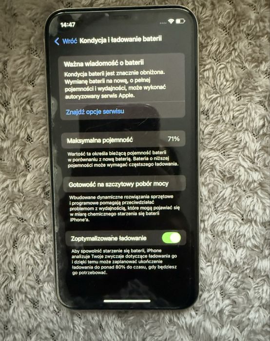 Iphone 11 pro . Perlowy kolor