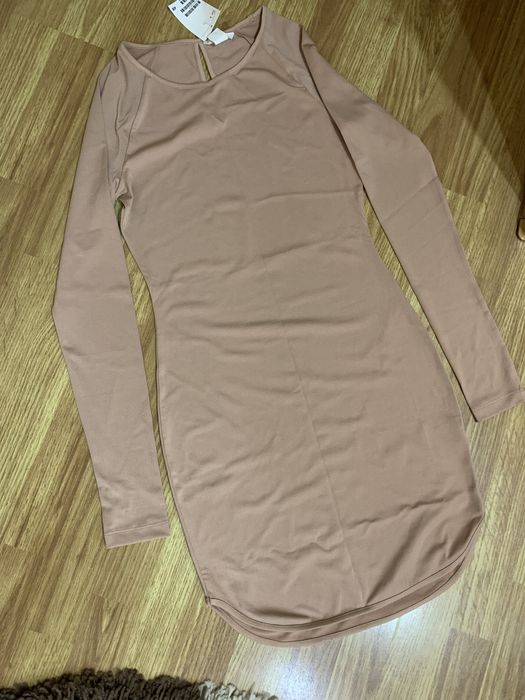 Новое фирменное платье H&M.