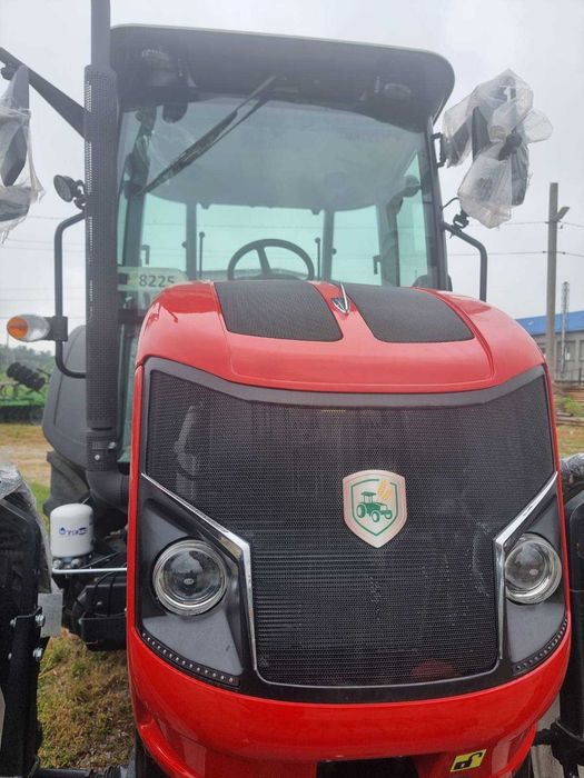 Трактор ArmaTrac 1104 LUX Пневма навес 5т 2 вани Perkins ZF 16+16 АРК