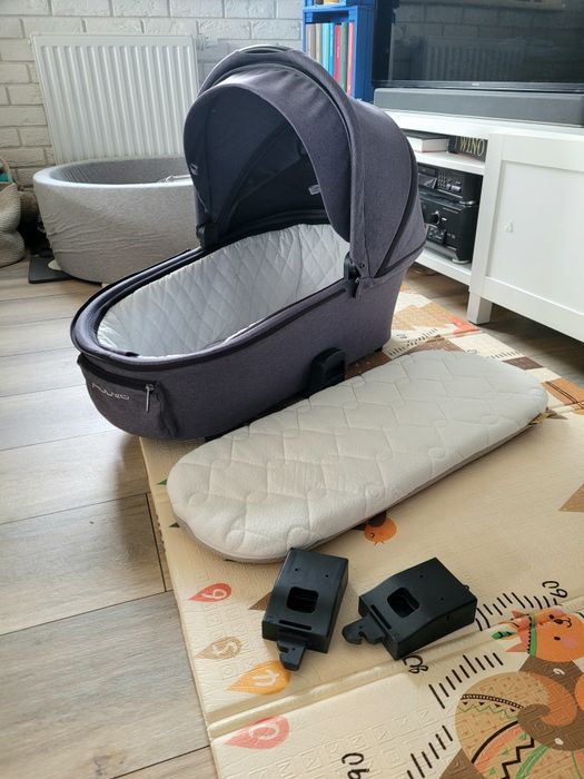 Gondola Muuvo Quick 2.0 + przejściówki + materac Harmoony