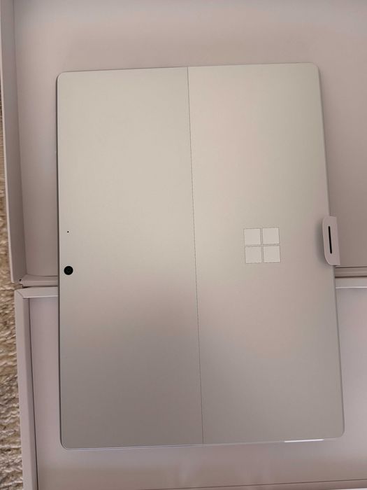 Microsoft Surface Pro 13" 12ª Edição, Snapdragon X2 Plus, 16GB/256GB