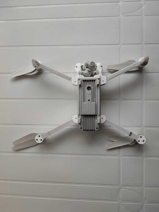 PARA PEÇAS: drone Xiaomi FIMI X8 SE 2020(está a voar); ler anuncio