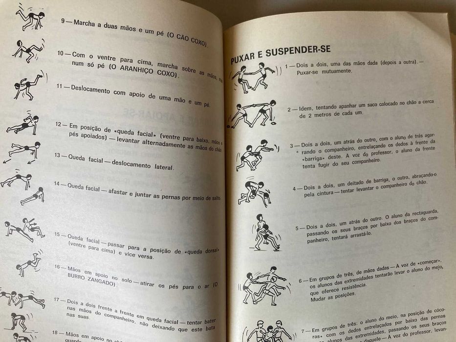 Livro Antigo de Educação Física