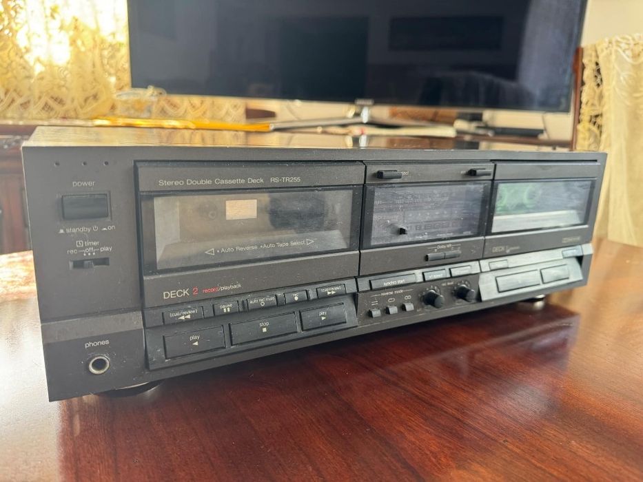 Magnetofon stacjonarny  kasetowy Hi-Fi (deck kasetowy)