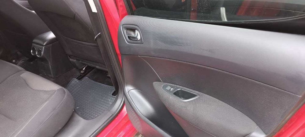 Продам власний Peugeot 308, 2011 р., автомат