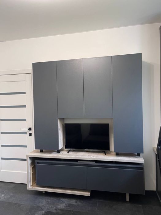 Продам 3 кімнатну квартиру Карачуни . Є- відновленя .