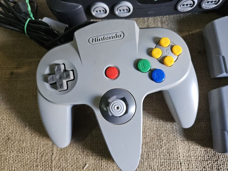 Consola Nitendo 64