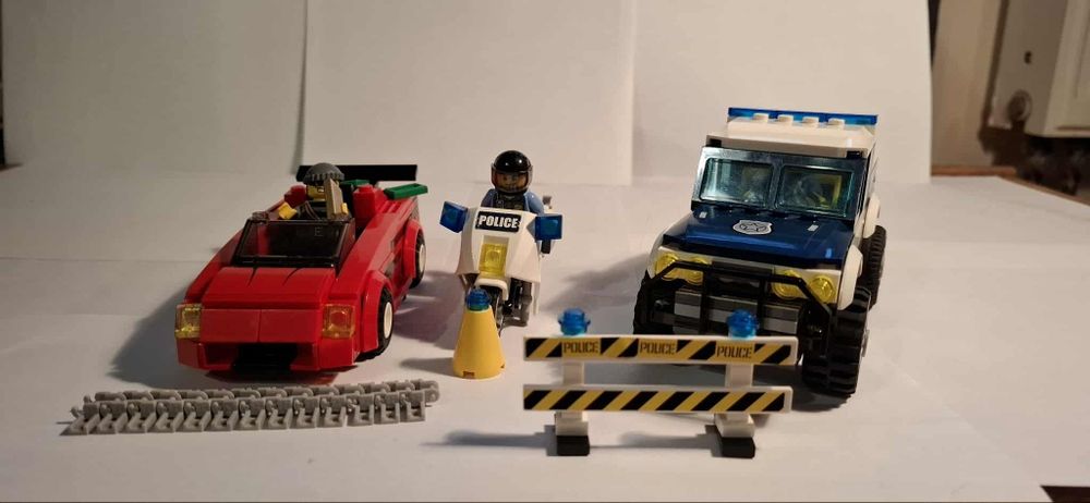 Klocki Lego city  zestaw 60007- Superszybki pościg