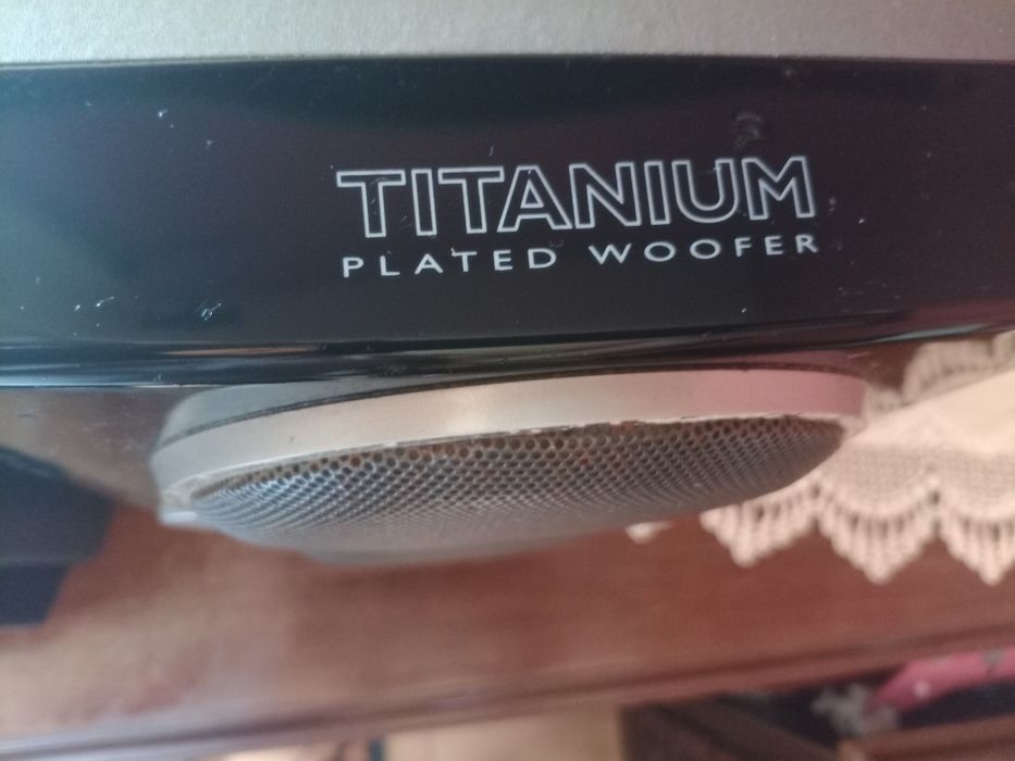 2 colunas aparelhagem Thomson ler anúncio