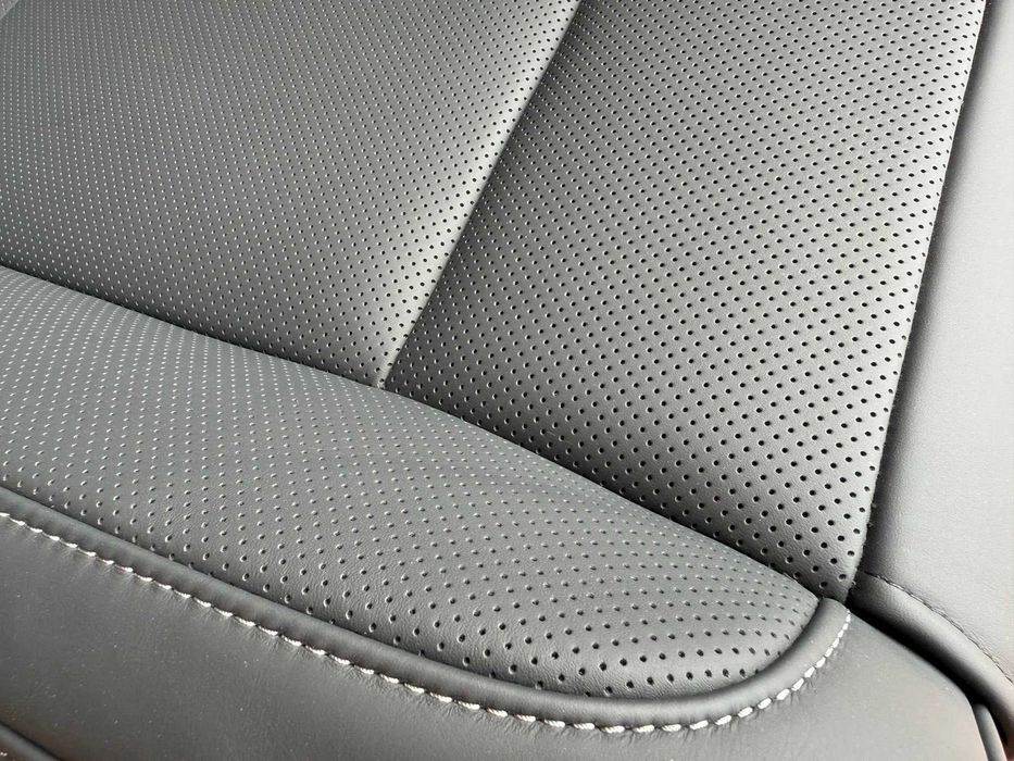 2026 рік нові оригінальні сидіння сиденья капітанки Mercedes V-клас W447 VIP шкіра Nappa реклайнери, максимальні по комплектації, мульти підсвітка