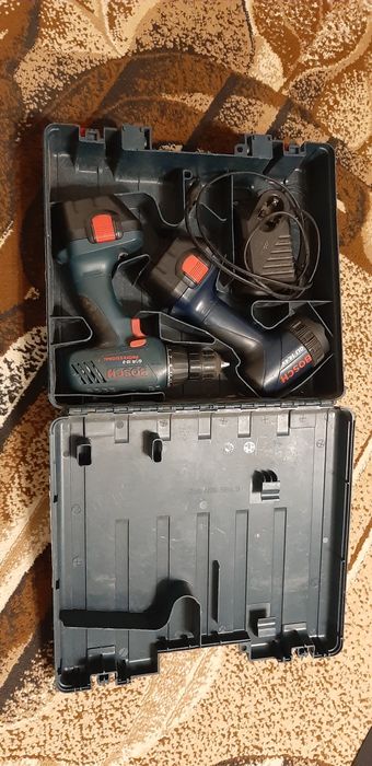 Wiertarko-wkrętarka, latarka Bosch