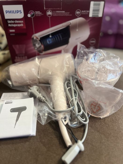 Фен Philips 2300 W