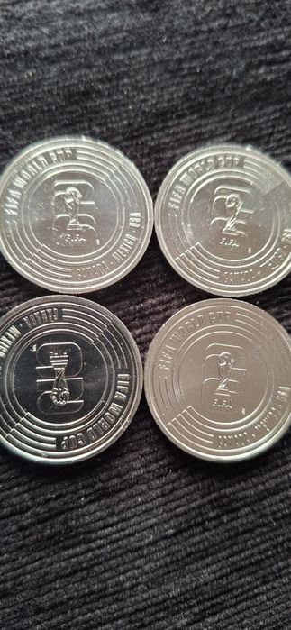 Vendo 4 moedas 5 € mondial FIFA 2026