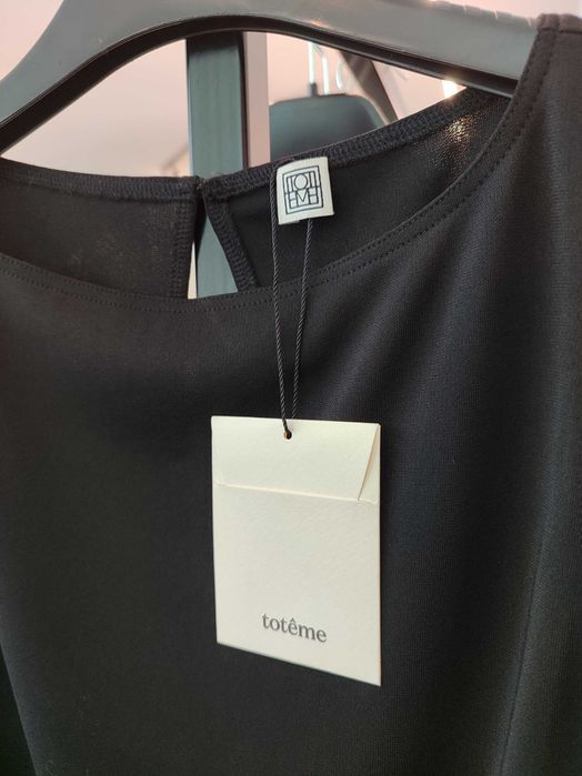 Топ Toteme Sleeveless Boat Neck Top Black