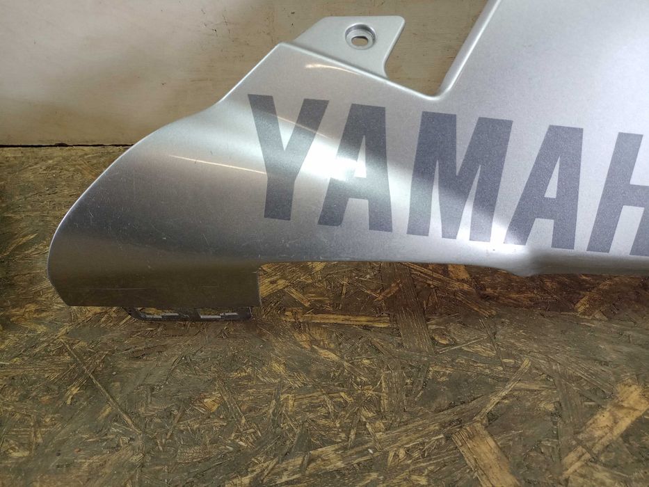 Yamaha YZF 1000 R1 RN09 02-03 osłona boczek prawy bok oryginał pług