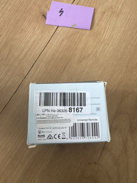 inteligentny, uniwersalny pilot na podczerwień BroadLink RM4 Mini.