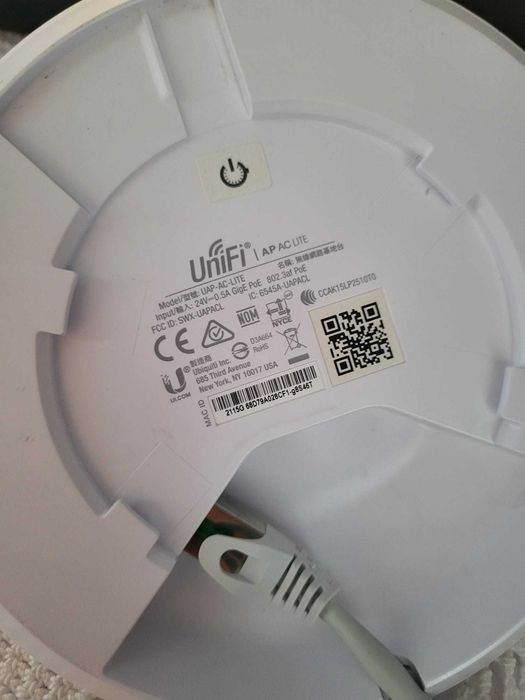 Access point Unifi Ubiquiti UAP-AC-L