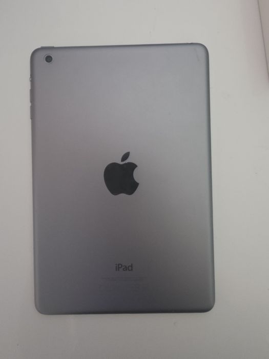 Ipad mini praticamente novo