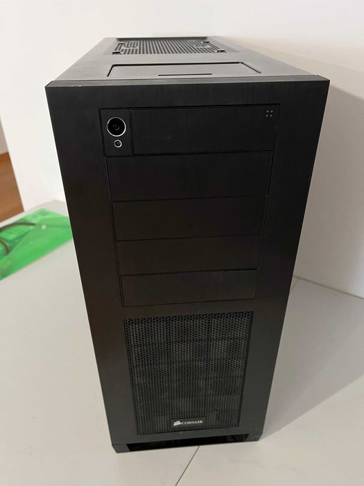 Caixa Corsair Obsidian 650D