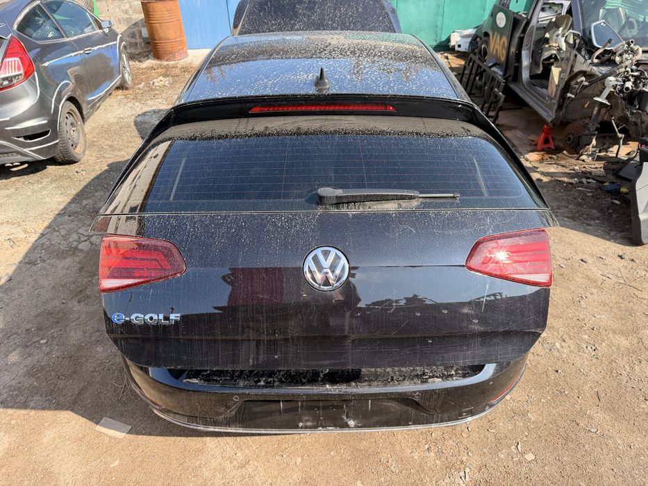Golf 7 ляда кришка багажника GTI R e-golf