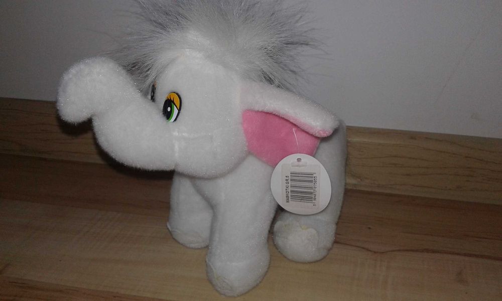 pluszowy słonik Dumbo 20 cm