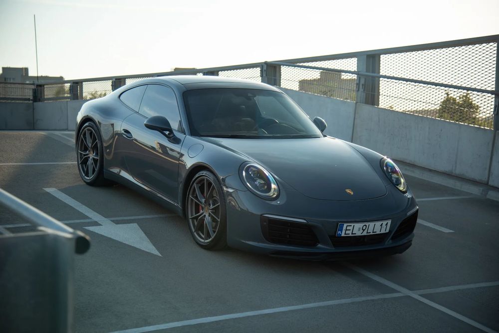 Porsche 911 Porsche 911 Carrera S 991.2 lift 2017 w bogatej konfiguracji