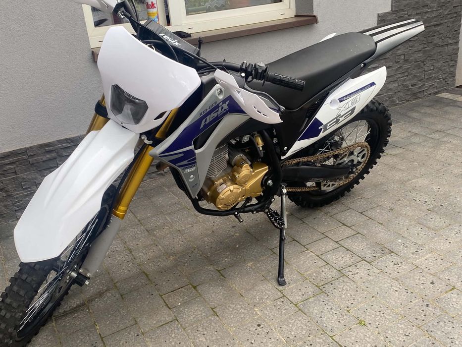 Cross ASIX XB 83 250 ccm