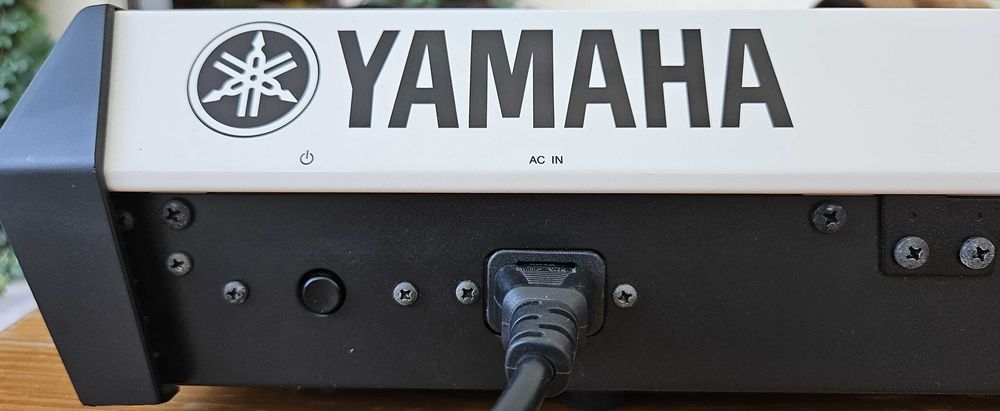 Yamaha Motif XF6 WH 40th Anniversary