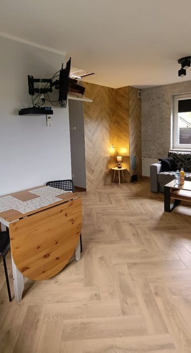 Domek letniskowy nad jeziorem Skarlinskim. Wynajem cały rok