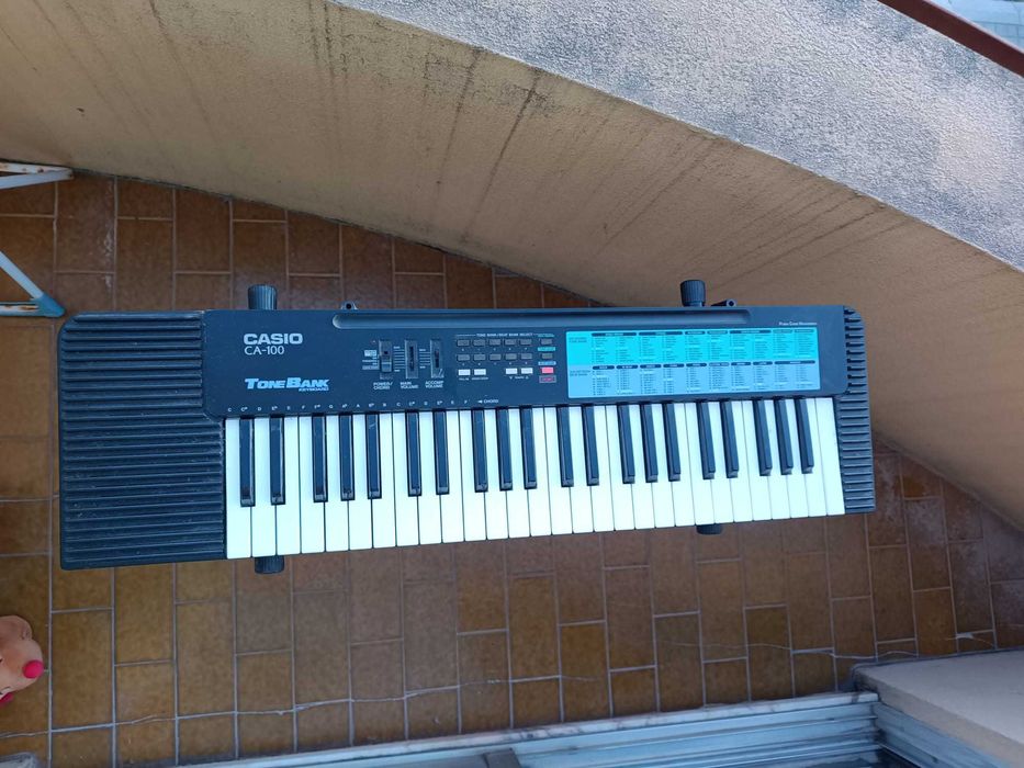Piano Teclado Casio com Suporte - CA-100