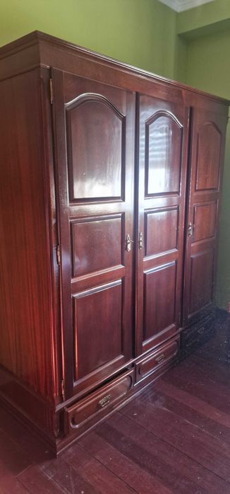 Mobília de quarto completa Viseu