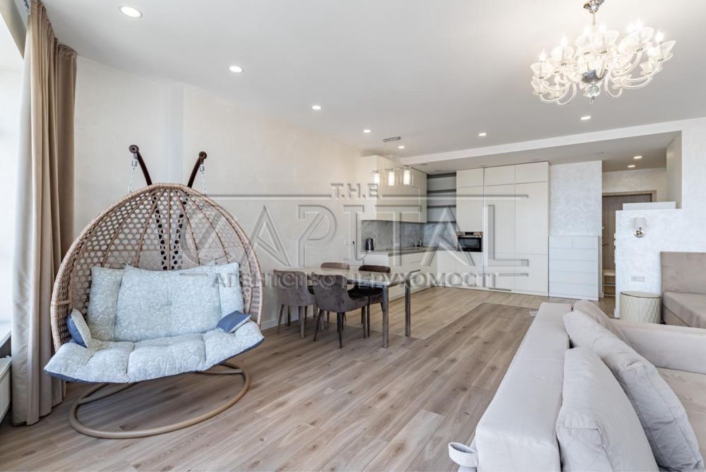 Продаж видової квартири 73,4 м² на 33 поверсі, ЖК Carnegie Tower