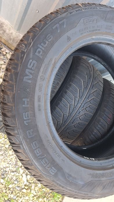 Opony zimowe Uniroyal 215/65 16