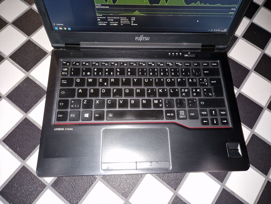 Laptop Fujitsu Siemens u728 i7 8th gen, WIN 11, 16GB RAM, 480 GB SSD