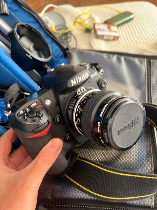 Nikon D200 aparat plus akcesoria