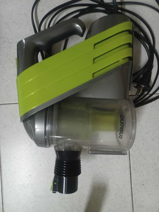 Aspirador vertical Tristar SZ 1918 sem saco 600 Watts