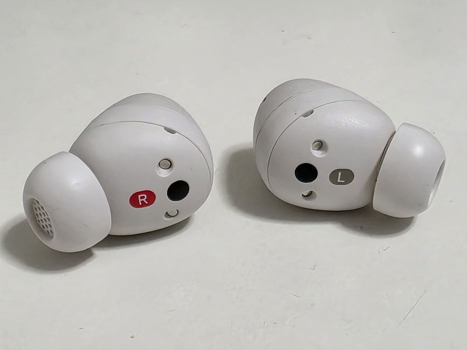 Earbus Lg xboom buds